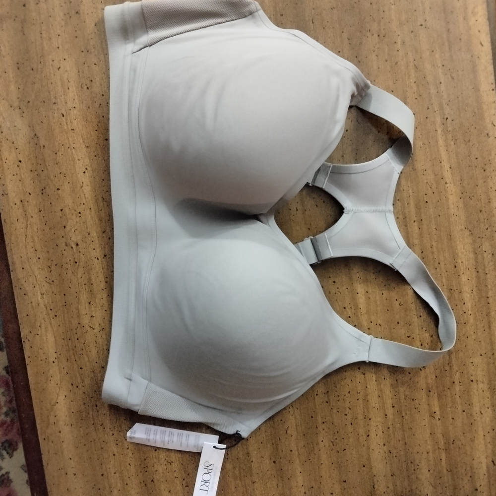 Victoria's Secret Cream Colored Sports Bra NWT